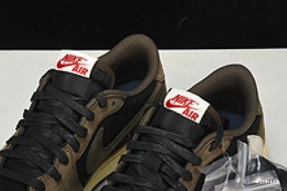 SCOTT DARK LOW TRAVIS 1 AIR CQ4277-001 JORDAN MOCHA 0902